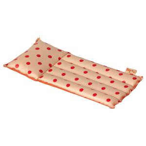 Matelas gonflable pour souris - Motifs pois rouges, taille : H : 1 cm - L : 5 cm - l : 13 cm - Maileg - 11-1401-01